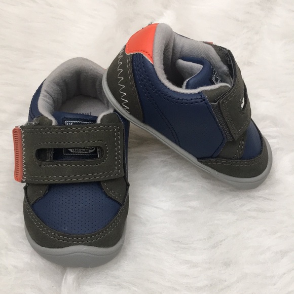 carters crawling shoes